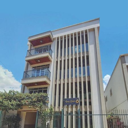 Apart Hotel Agua Limpa ปราดุส ภายนอก รูปภาพ