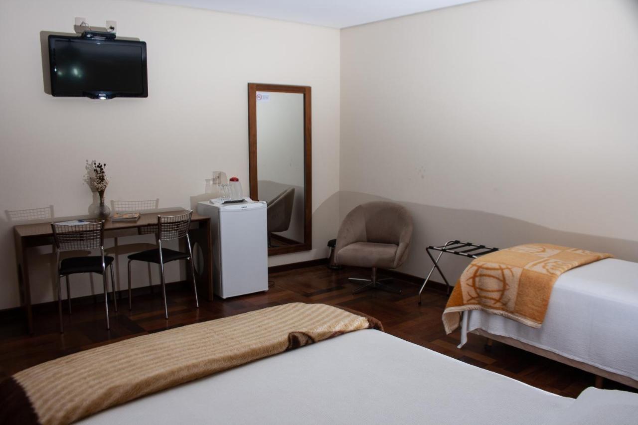 Apart Hotel Agua Limpa ปราดุส ภายนอก รูปภาพ