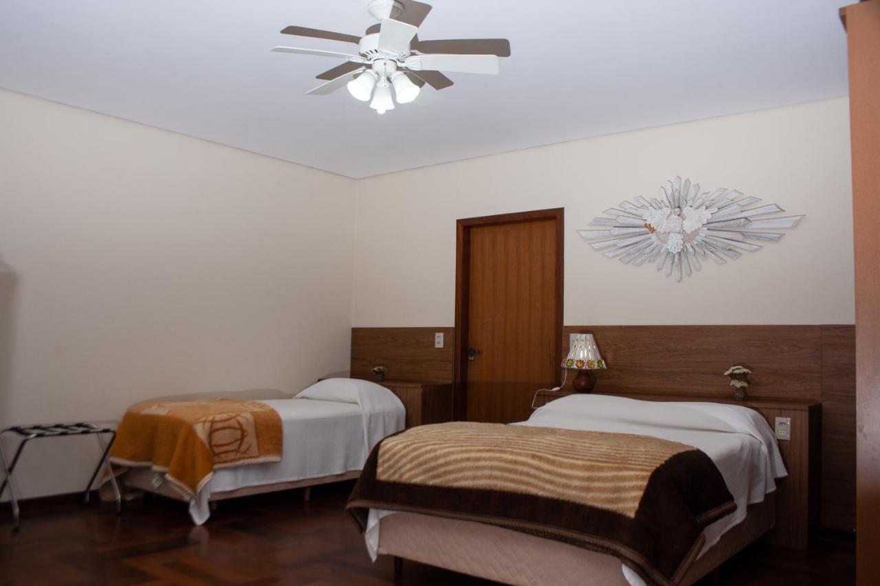Apart Hotel Agua Limpa ปราดุส ภายนอก รูปภาพ